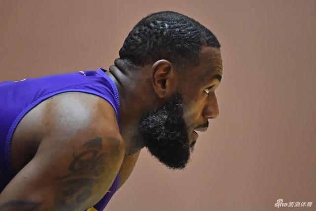 亚运会-中国女篮大胜蒙古55分 小组赛首战告捷