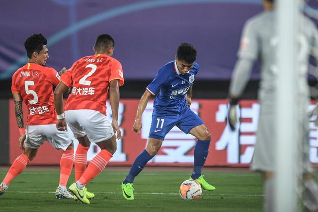 CBA伤情：景菡一遭遇左膝前交叉韧带断裂